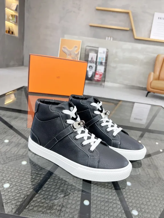 Hermes Shoe 